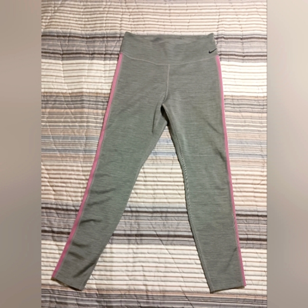 Nike One Tight Fit  Women's Size Medium Dri-Fit Cropped Gray Pink Workout Pants